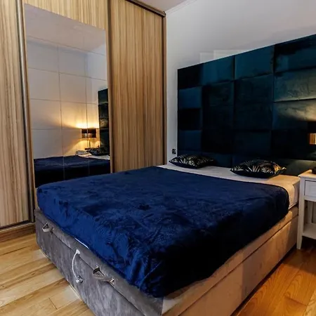Apartment King 3 And *