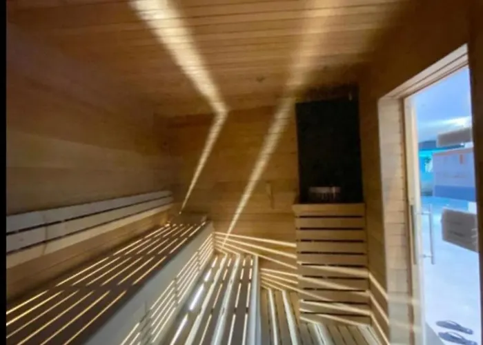 King 3 And Διαμέρισμα Στσέτσιν